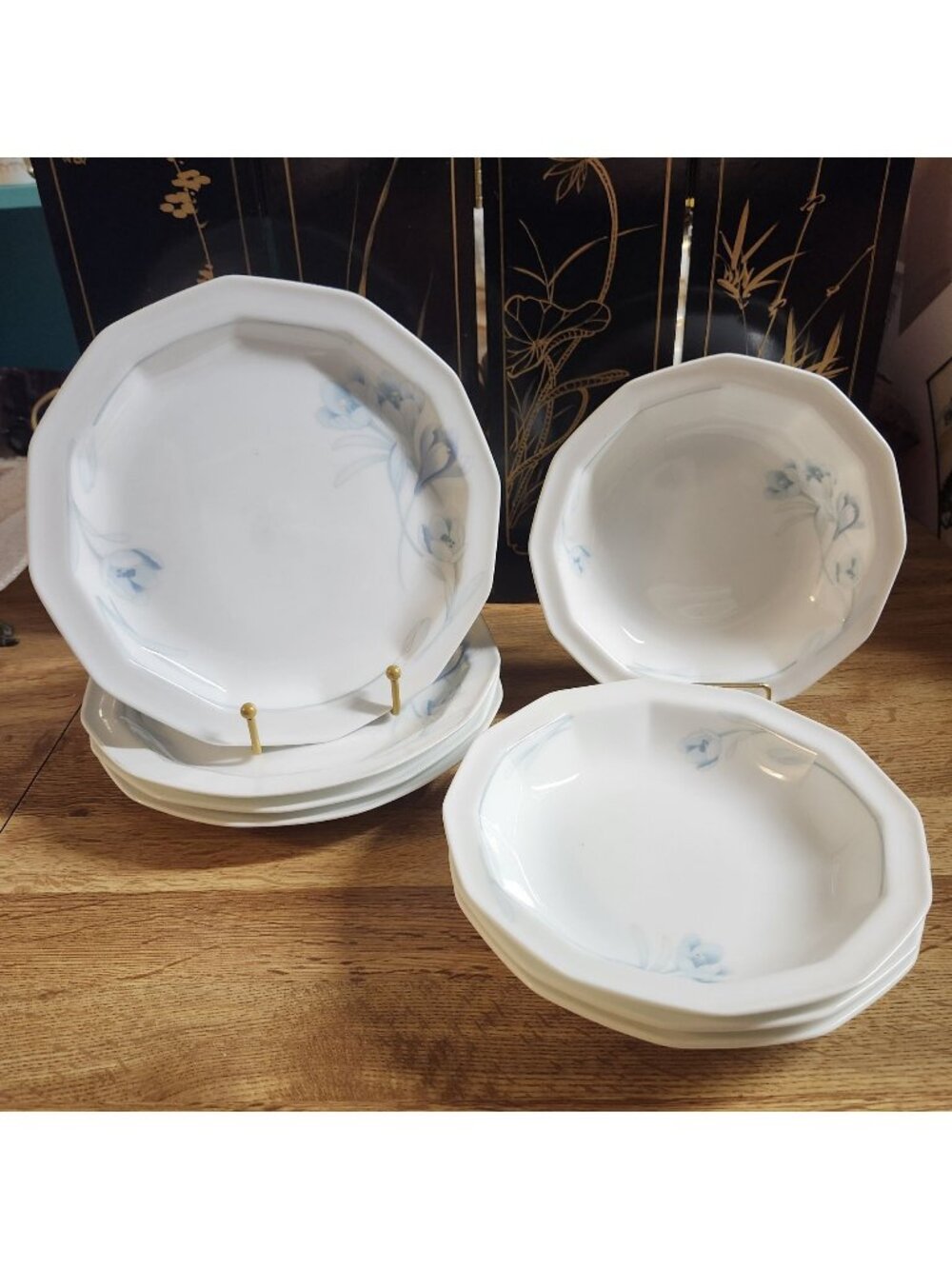Hoya China Octagonal Plates & Bowls Set With Blue Floral Design Japan